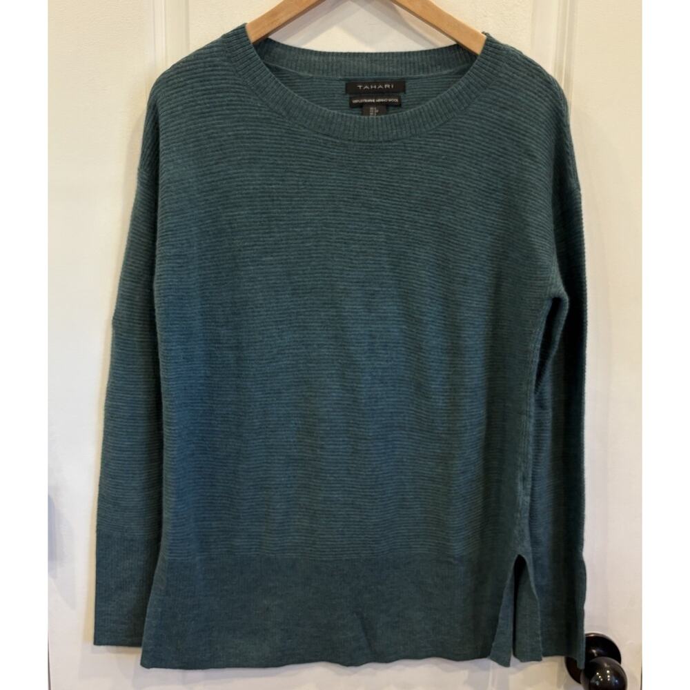 Tahari Blue Teal Ribbed Knit 100% Extra Fine Merino Wool Sweater Size Small
